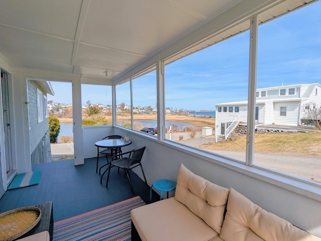 12 Cove Road Ipswich, MA 01938 - Photo 4 of 33