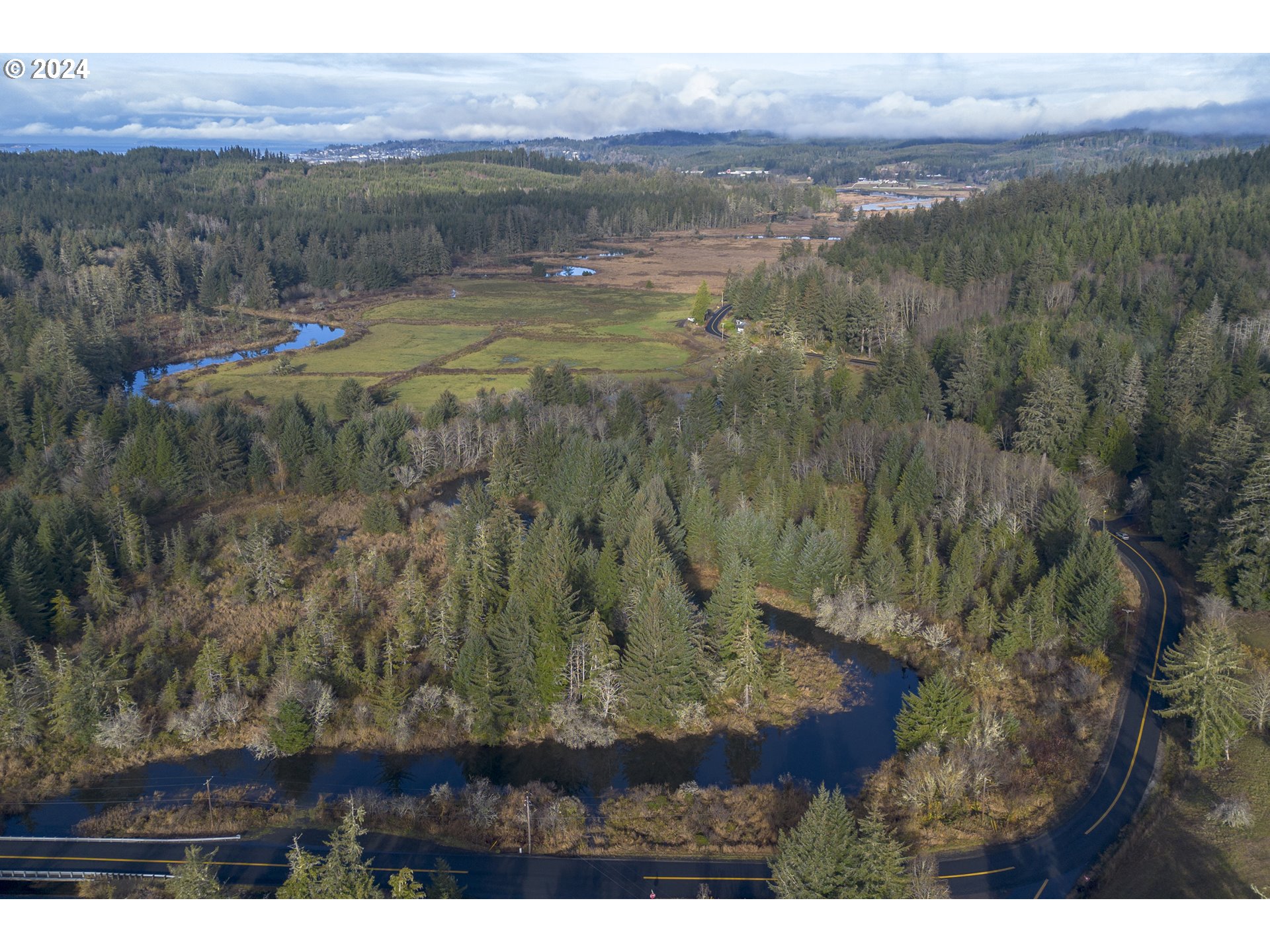 Walluski Loop Astoria, OR 97103 - Photo 5 of 20