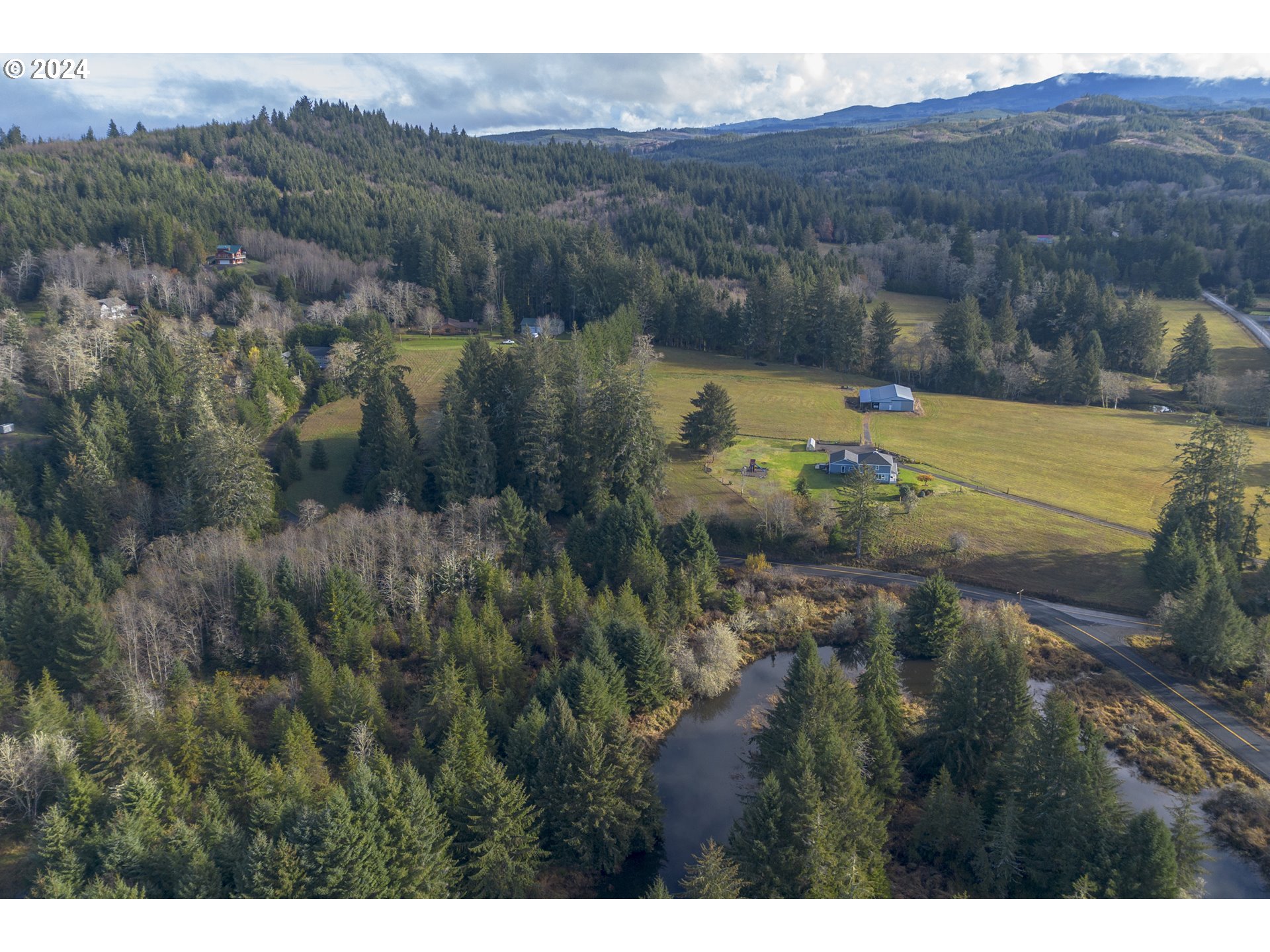 Walluski Loop Astoria, OR 97103 - Photo 7 of 20