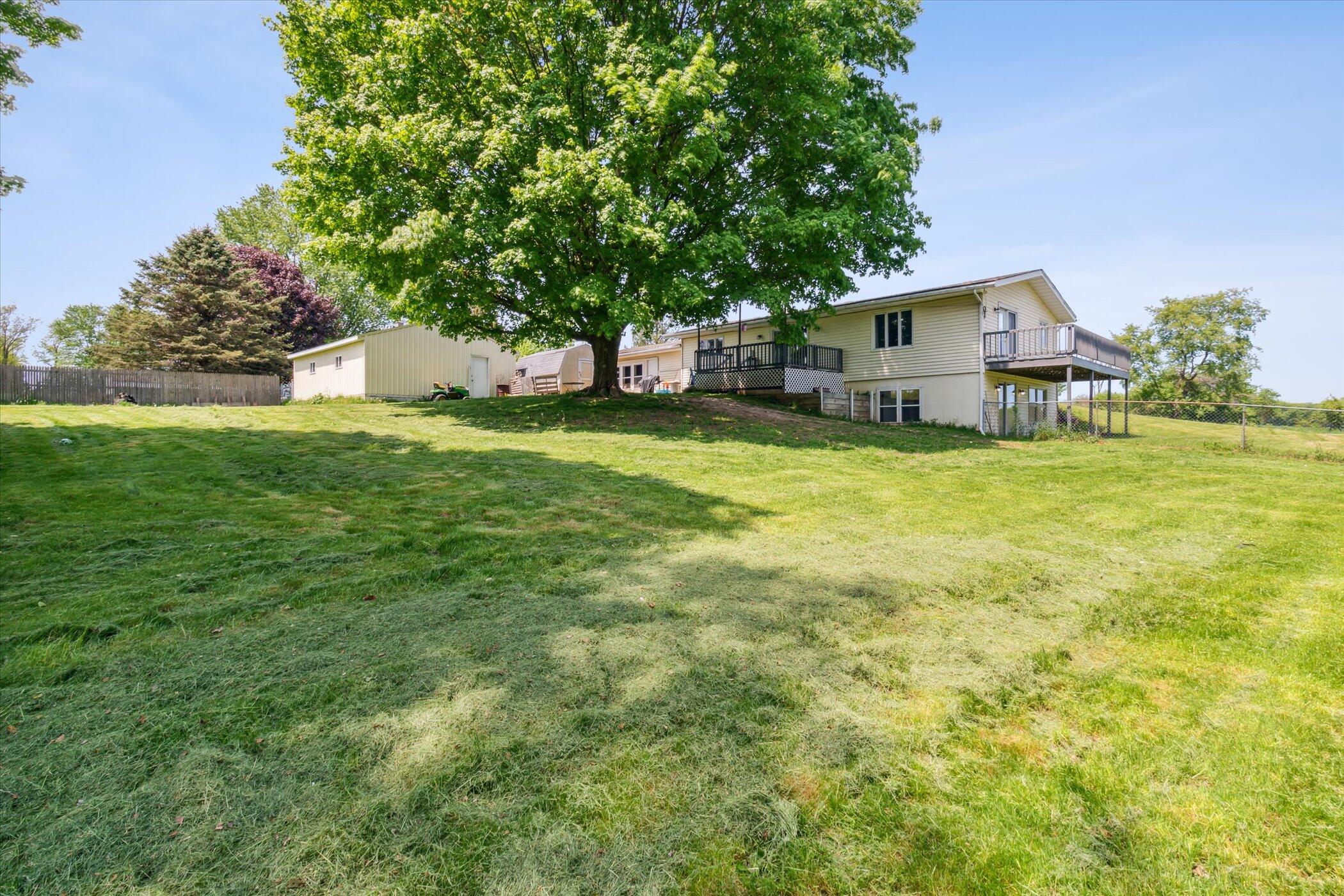 2401 West Hickory Road Delton, MI 49046 - Photo 36 of 37 37-2401-W-Hickory-Rd-Delton-MI-49046-Win