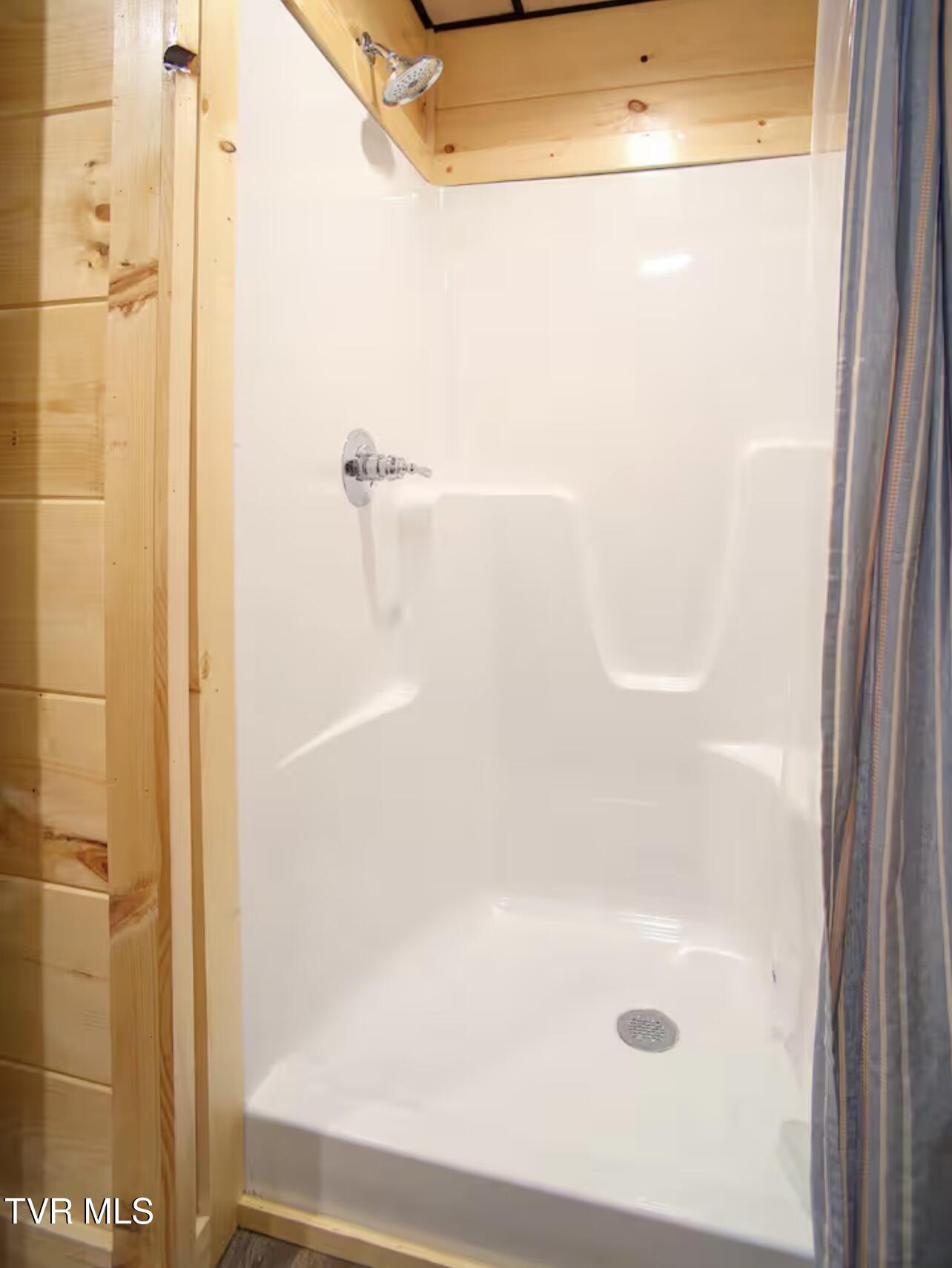 817 String Run Way Crab Orchard, TN 37723 - Photo 38 of 49 IMG_7873