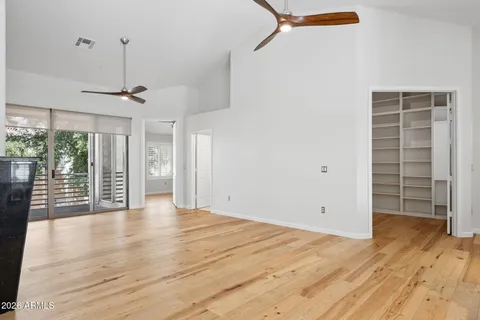 $542,000 | 7520 East Earll Drive, Unit 44, Scottsdale, AZ 85251