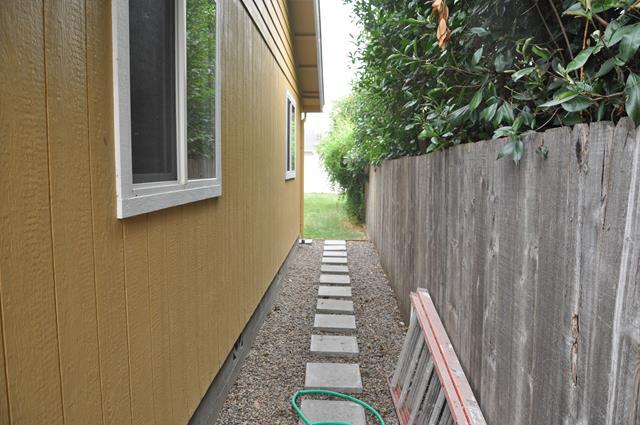 723 Southwest Larch Road Grants Pass, OR 97526 - Photo 26 of 29 DSC_8618