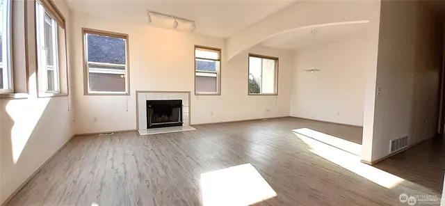 $3,300 | 5501 Wilson Avenue South, Seattle, WA 98118