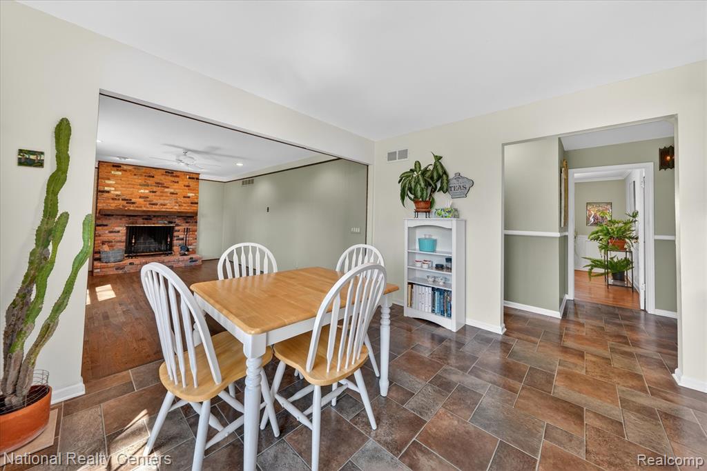 35419 Curtis Road Livonia, MI 48152 - Photo 18 of 53 Gallery Image 18