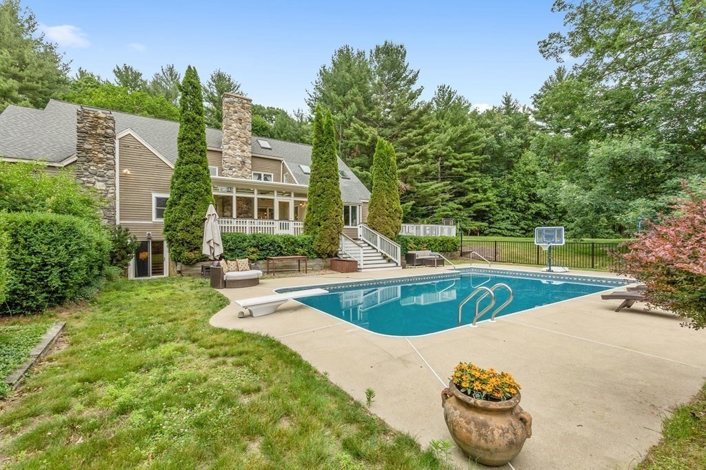401 Harvard Road Bolton, MA 01740 - Photo 29 of 36