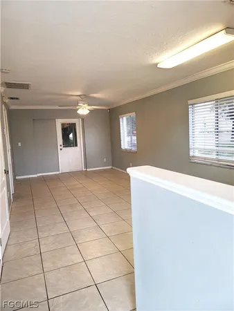 $1,250 | 1014 Country Club Boulevard, Unit 2, Cape Coral, FL 33990