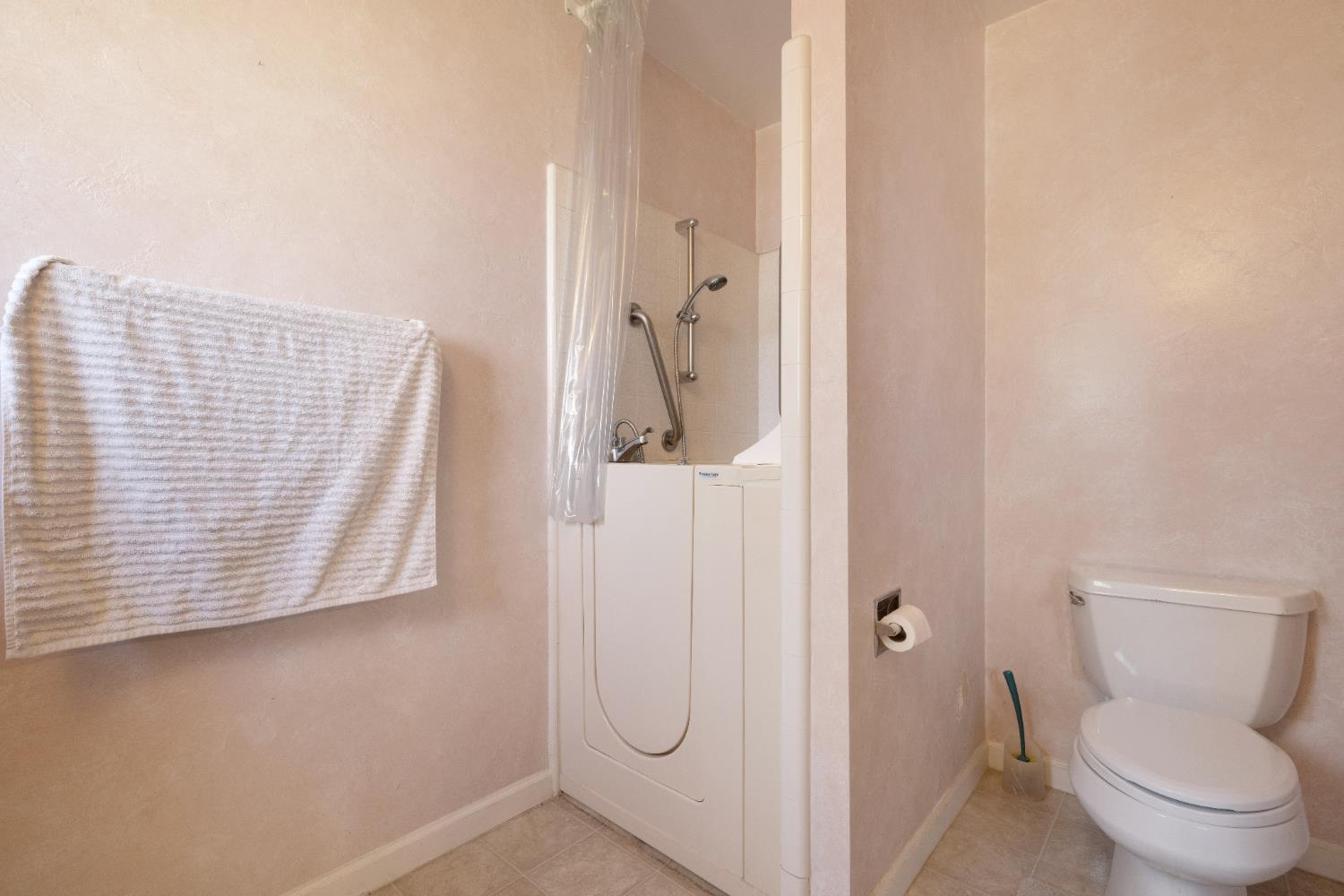 2701 Sheffield Lane Modesto, CA 95350 - Photo 18 of 31