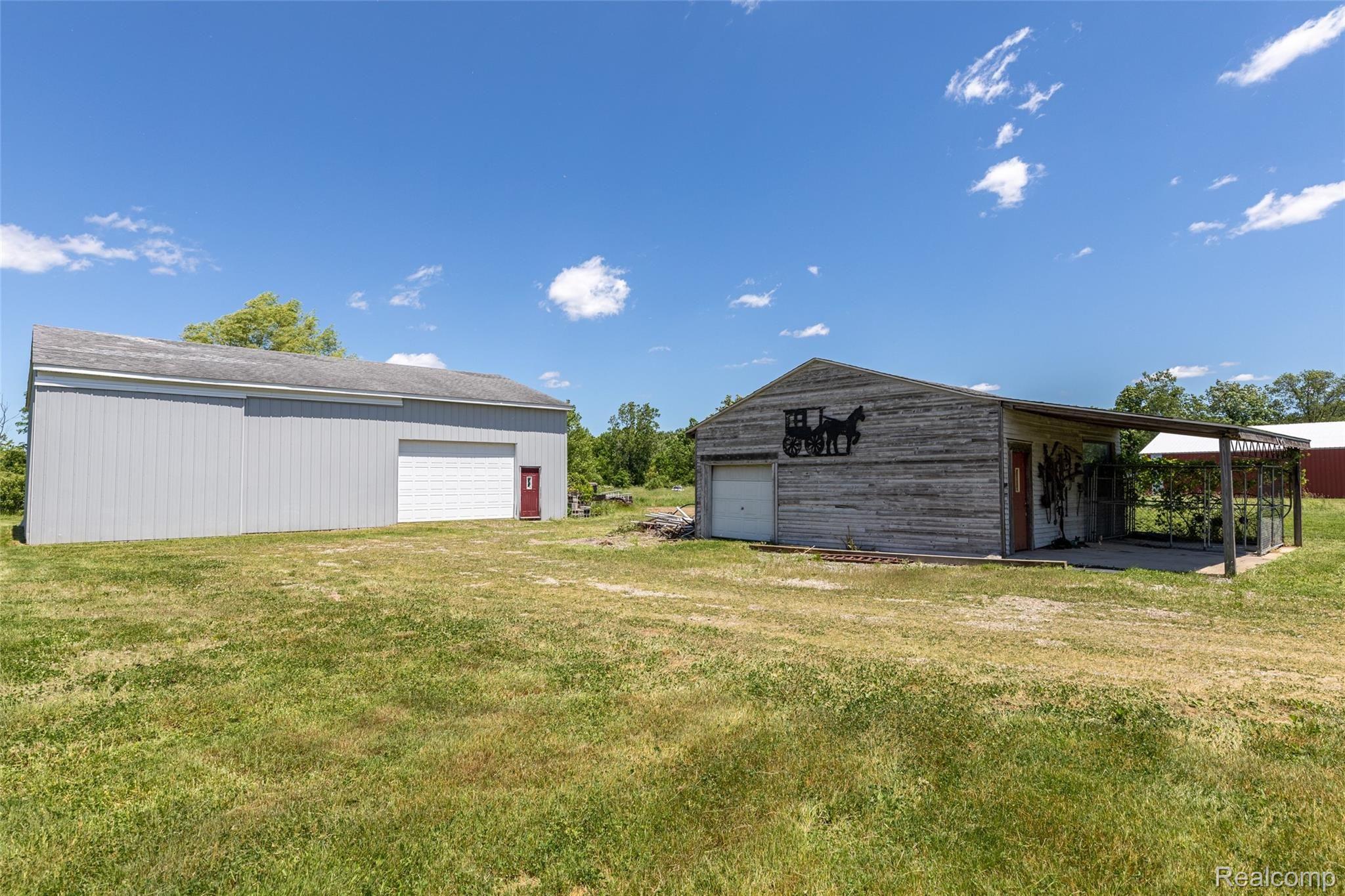 1865 Ready Road Carleton, MI 48117 - Photo 13 of 47 13.Barn