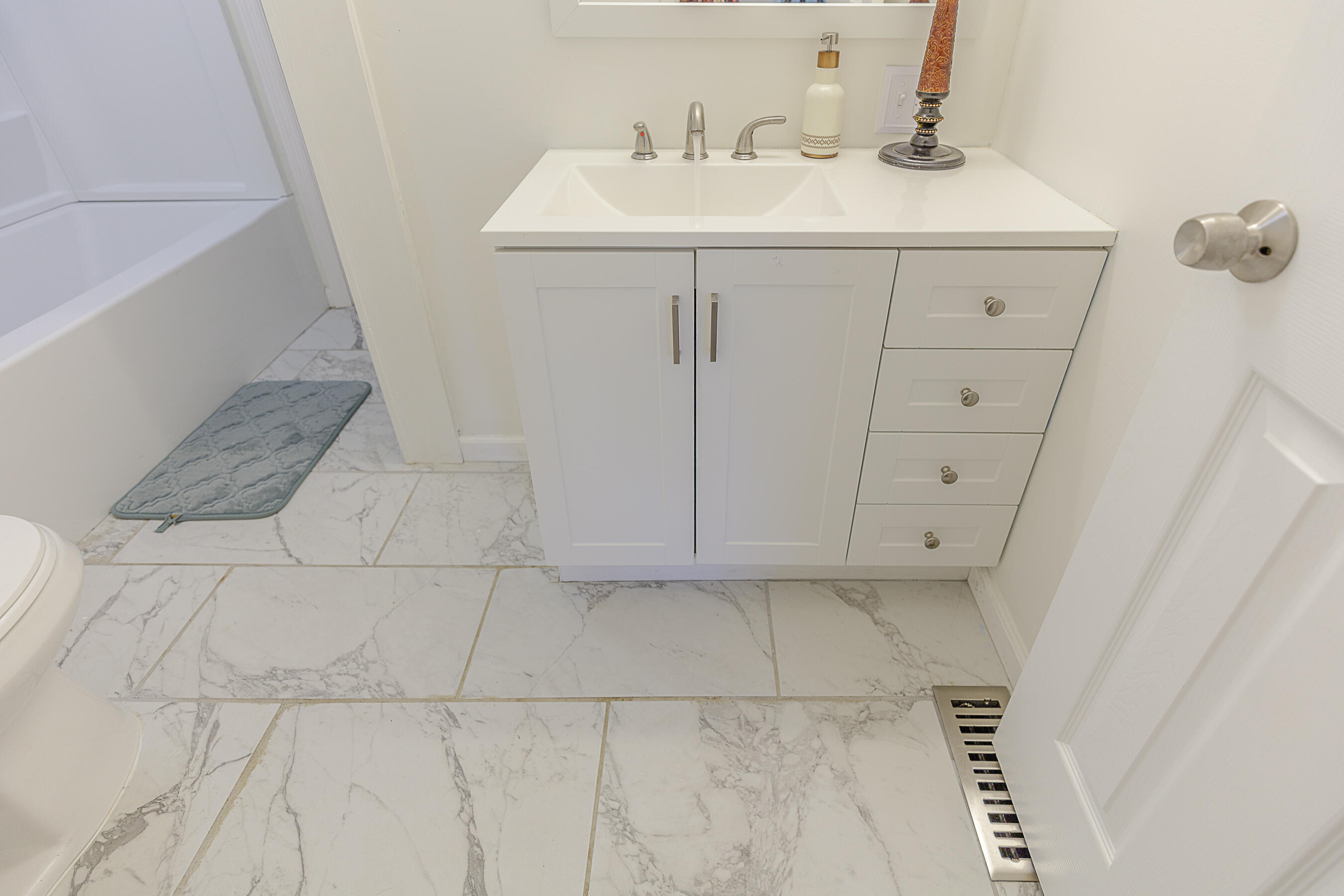 393 Wisteria Road LaFayette, GA 30728 - Photo 22 of 42 Full bathroom