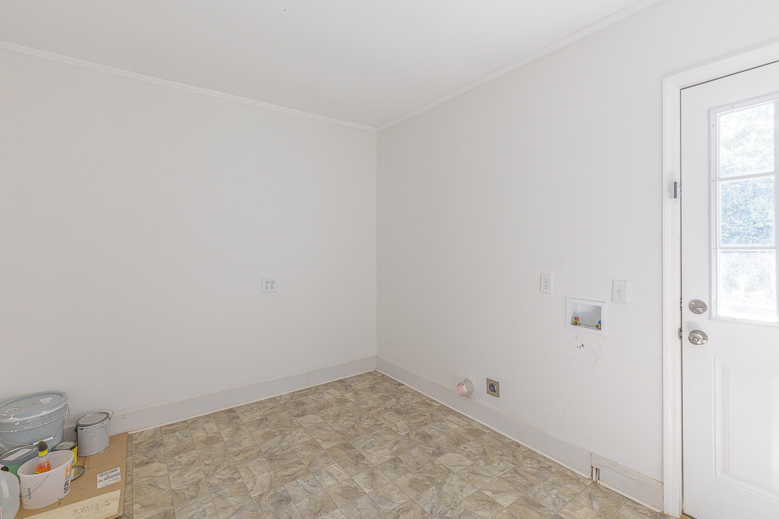 393 Wisteria Road LaFayette, GA 30728 - Photo 31 of 42 Utility room