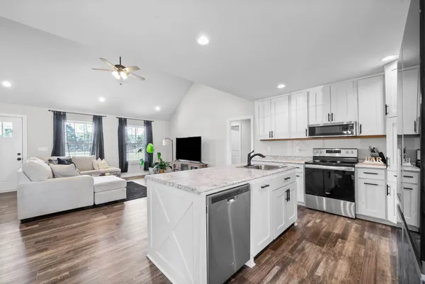 $275,000 | 352 Scott Road, Sharon Grove, KY 42280