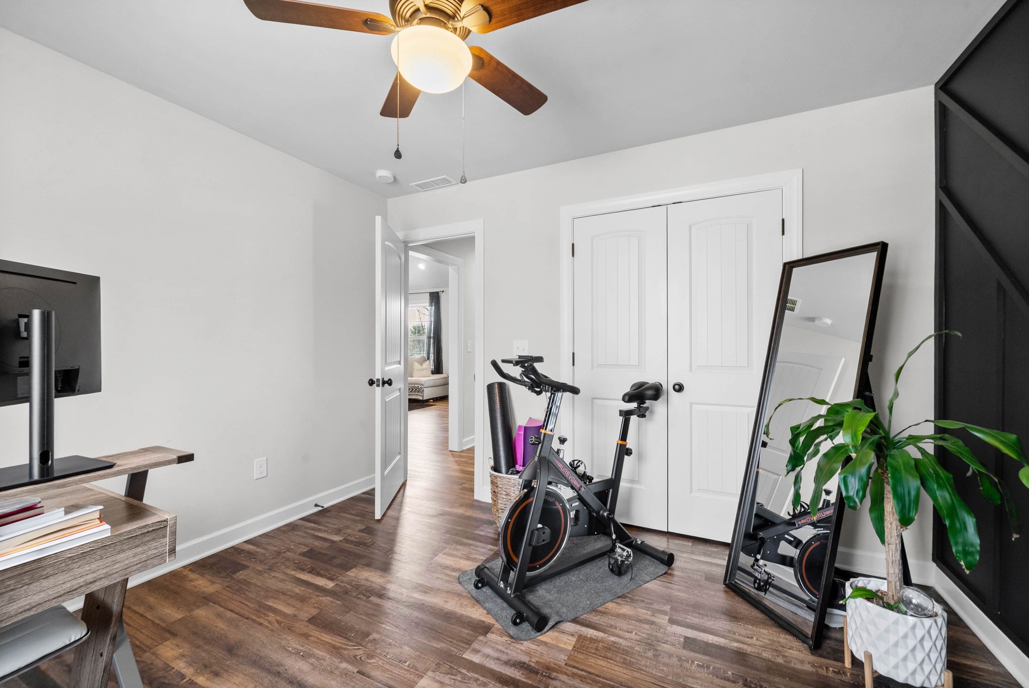 352 Scott Road Sharon Grove, KY 42280 - Photo 22 of 26 a view of a room with gym equipment