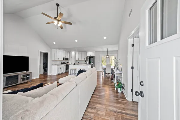 $275,000 | 352 Scott Road, Sharon Grove, KY 42280