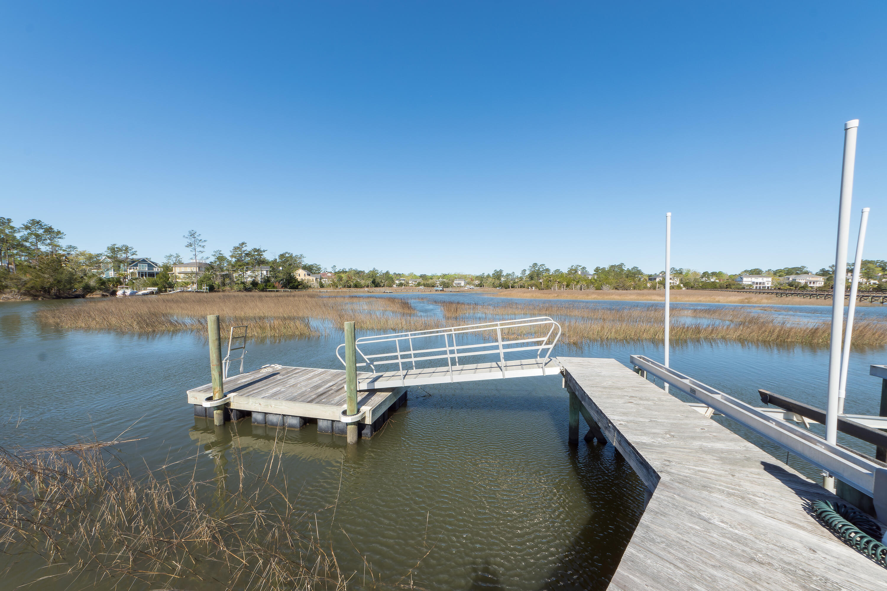 294 Commonwealth Road Mount Pleasant, SC 29466 - Photo 39 of 83 032022 018