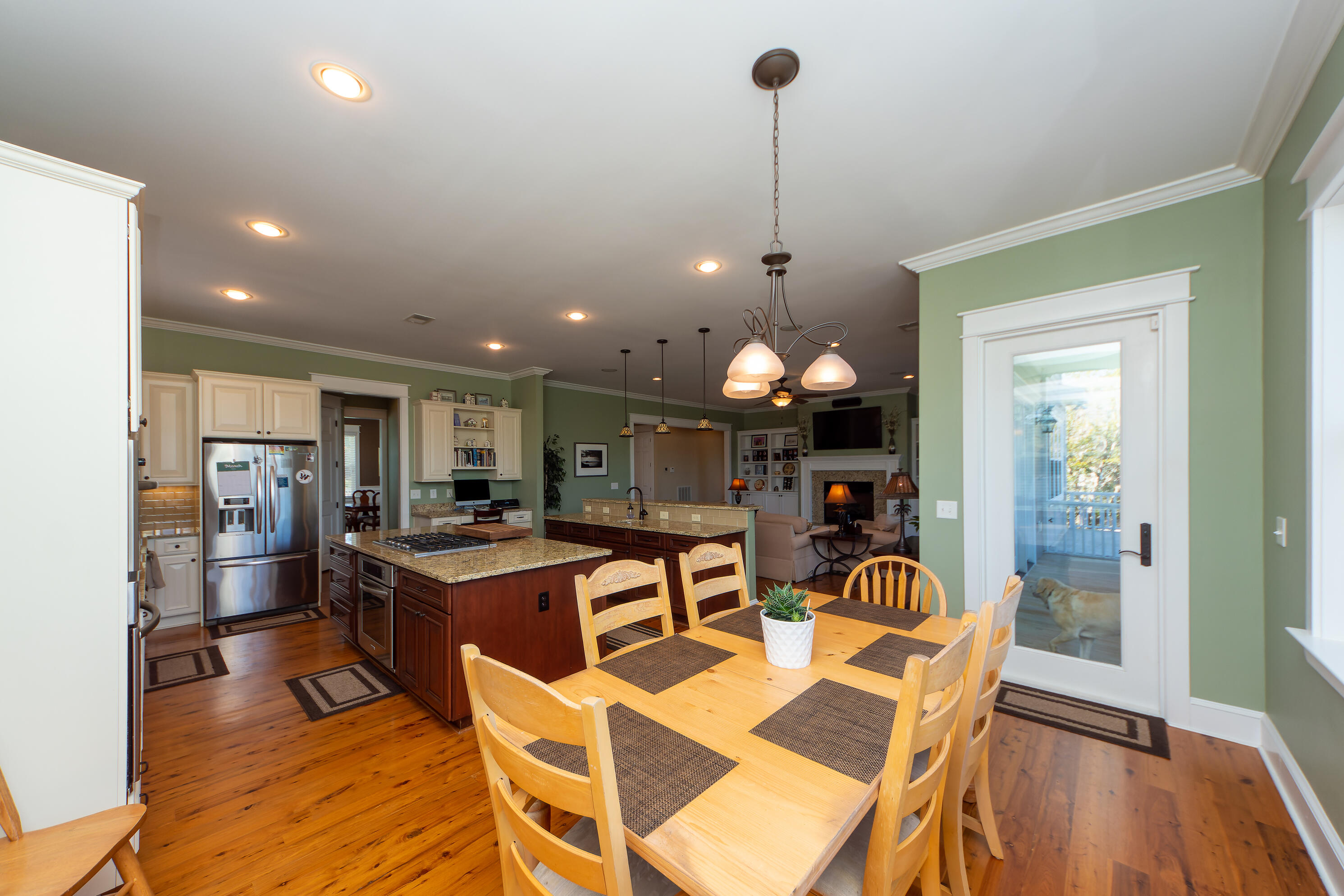 294 Commonwealth Road Mount Pleasant, SC 29466 - Photo 51 of 83 032022 037