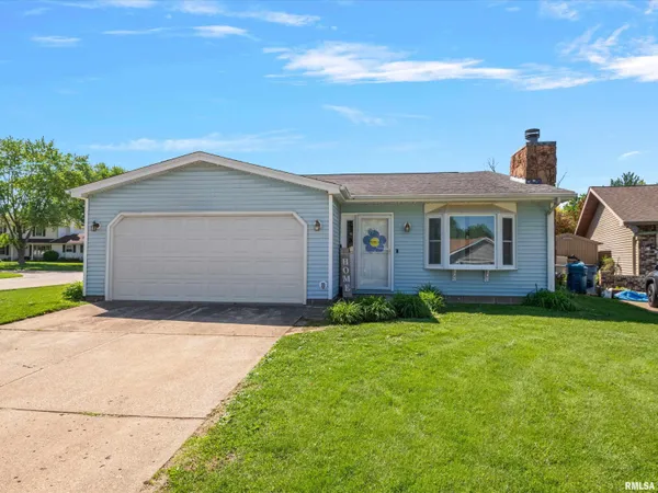 $249,900 | 2712 Mead Drive, Springfield, IL 62707