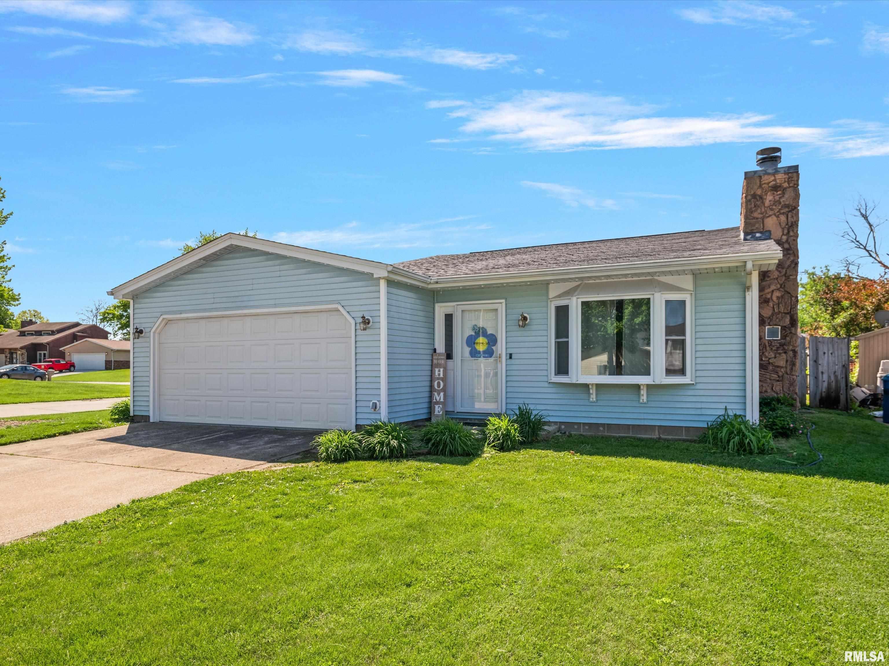 2712 Mead Drive Springfield, IL 62707 - Photo 2 of 32