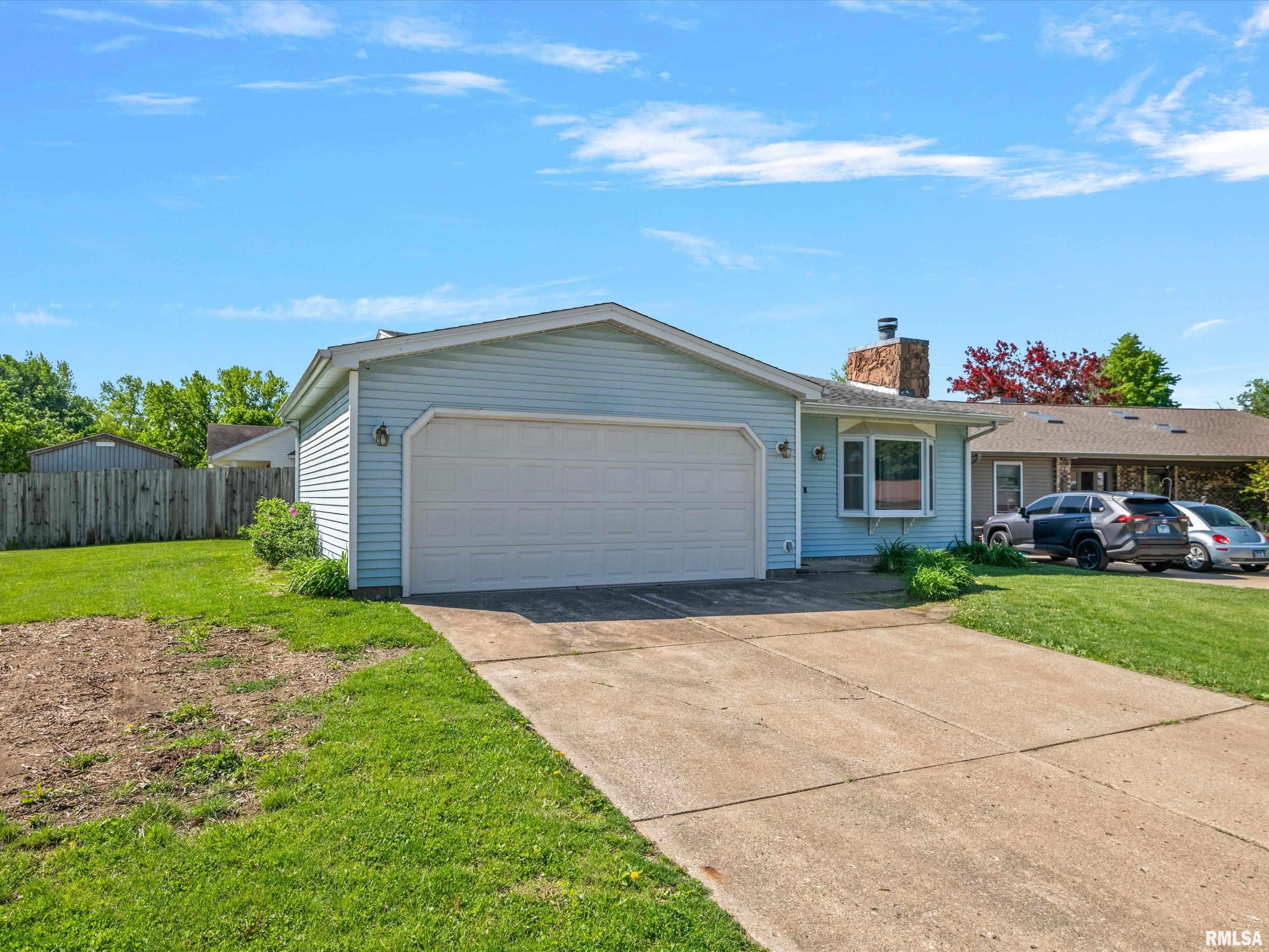 2712 Mead Drive Springfield, IL 62707 - Photo 3 of 32