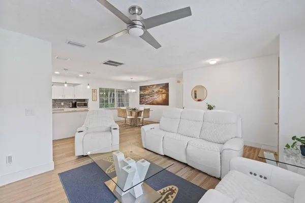 $4,950 | 5554 Hibiscus Road, Jupiter, FL 33458