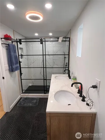 $1,950 | 4035 37th Avenue South, Seattle, WA 98118