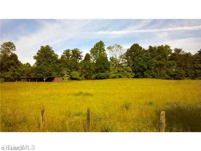 5833 Beaver Hill Lane Oak Ridge, NC 27310 - Photo 5 of 16 Stable/Barn.