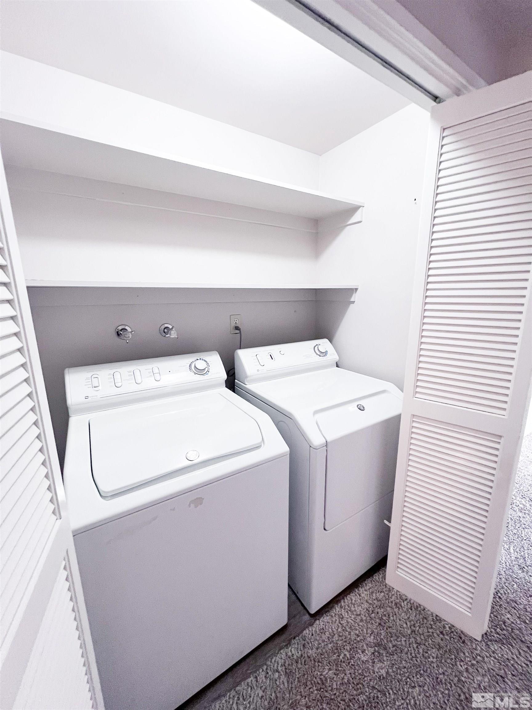 1200 Riverside Drive, Unit 1239 Reno, NV 89503 - Photo 23 of 35 a utility room with dryer and washer