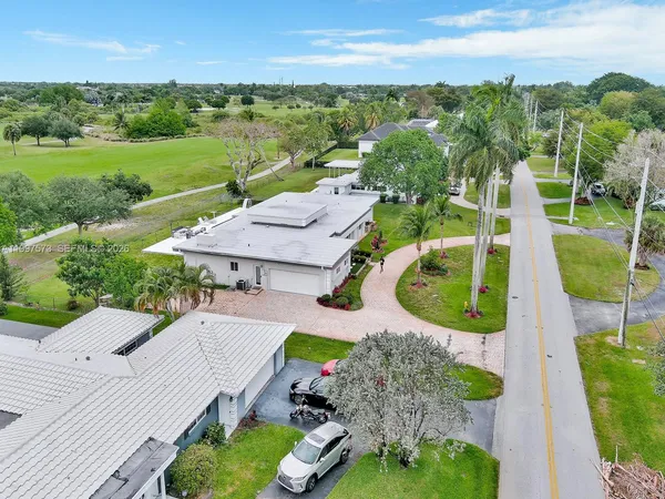 $1,750,000 | 621 East Tropical Way, Plantation, FL 33317