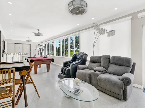 $1,750,000 | 621 East Tropical Way, Plantation, FL 33317