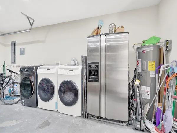 $1,750,000 | 621 East Tropical Way, Plantation, FL 33317