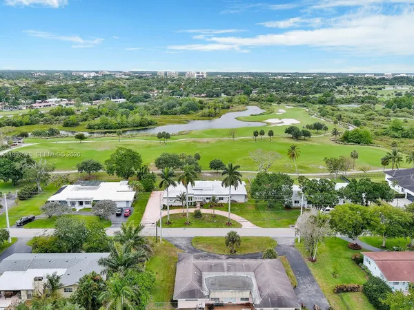 $1,750,000 | 621 East Tropical Way, Plantation, FL 33317