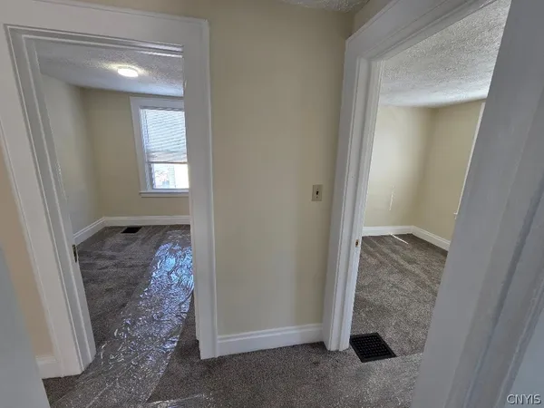 $1,950 | 210 North Midler Avenue, Syracuse, NY 13206