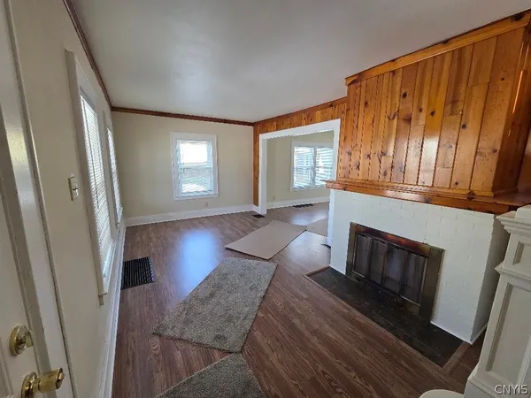 $1,850 | 210 North Midler Avenue, Syracuse, NY 13206