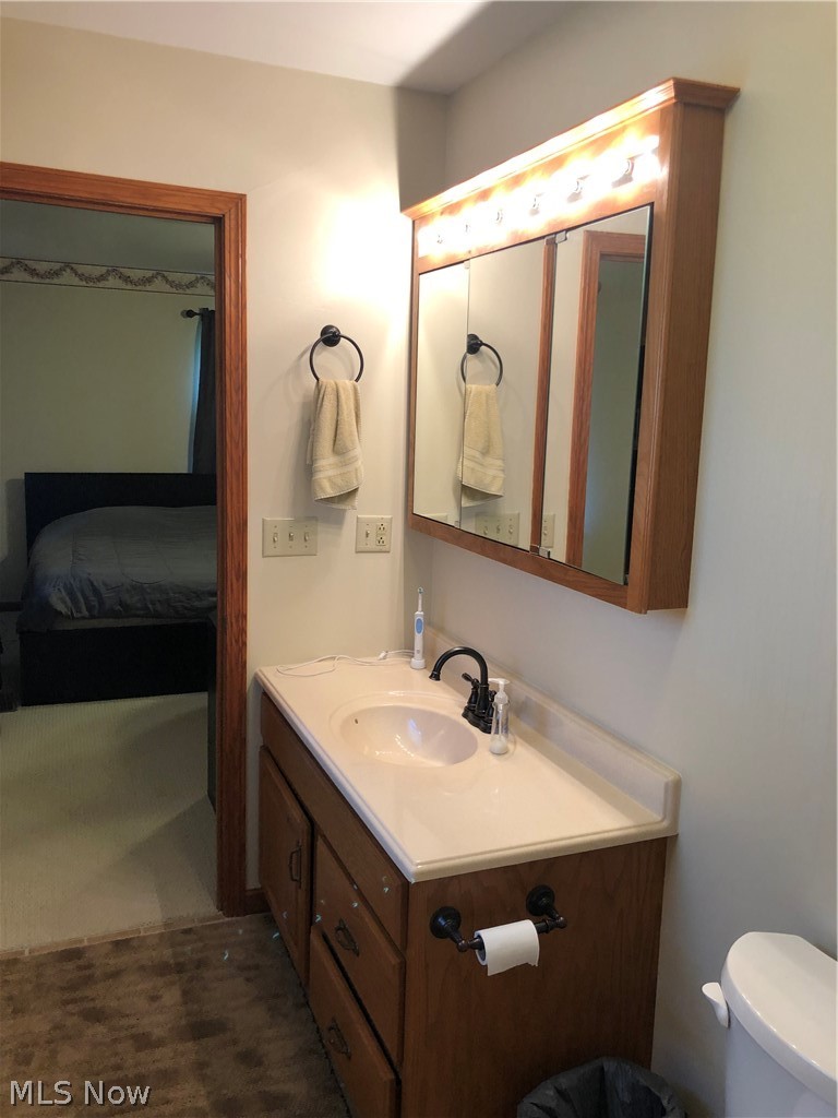 68185 Old Twenty One Road Cambridge, OH 43725 - Photo 23 of 33 bath for 2nd bedroom