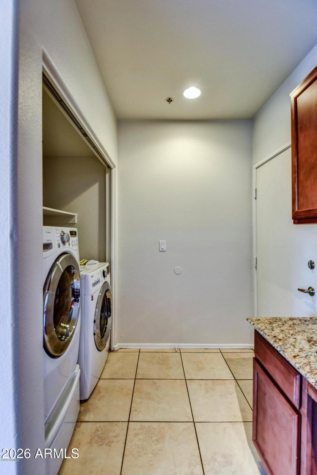 2134 East Broadway Road, Unit 1039 Tempe, AZ 85282 - Photo 23 of 24 laundry