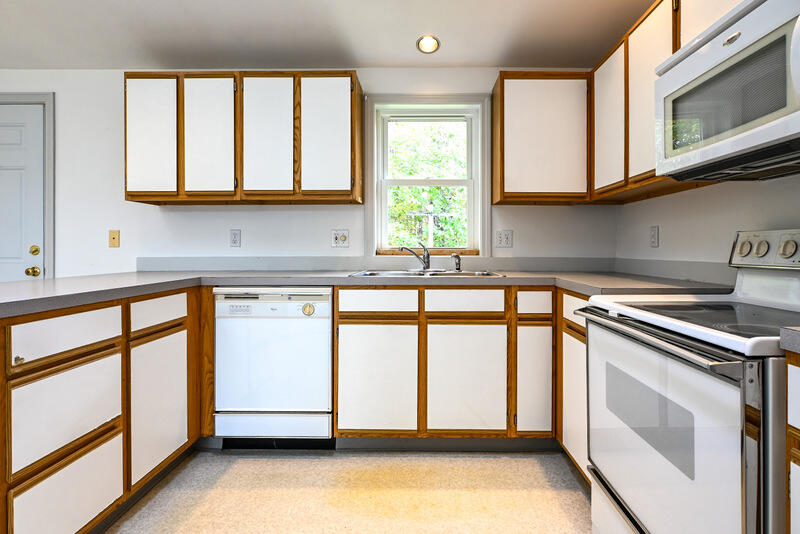 10 Jeffrey Avenue Saco, ME 04072 - Photo 10 of 44 10JeffreyAve-23