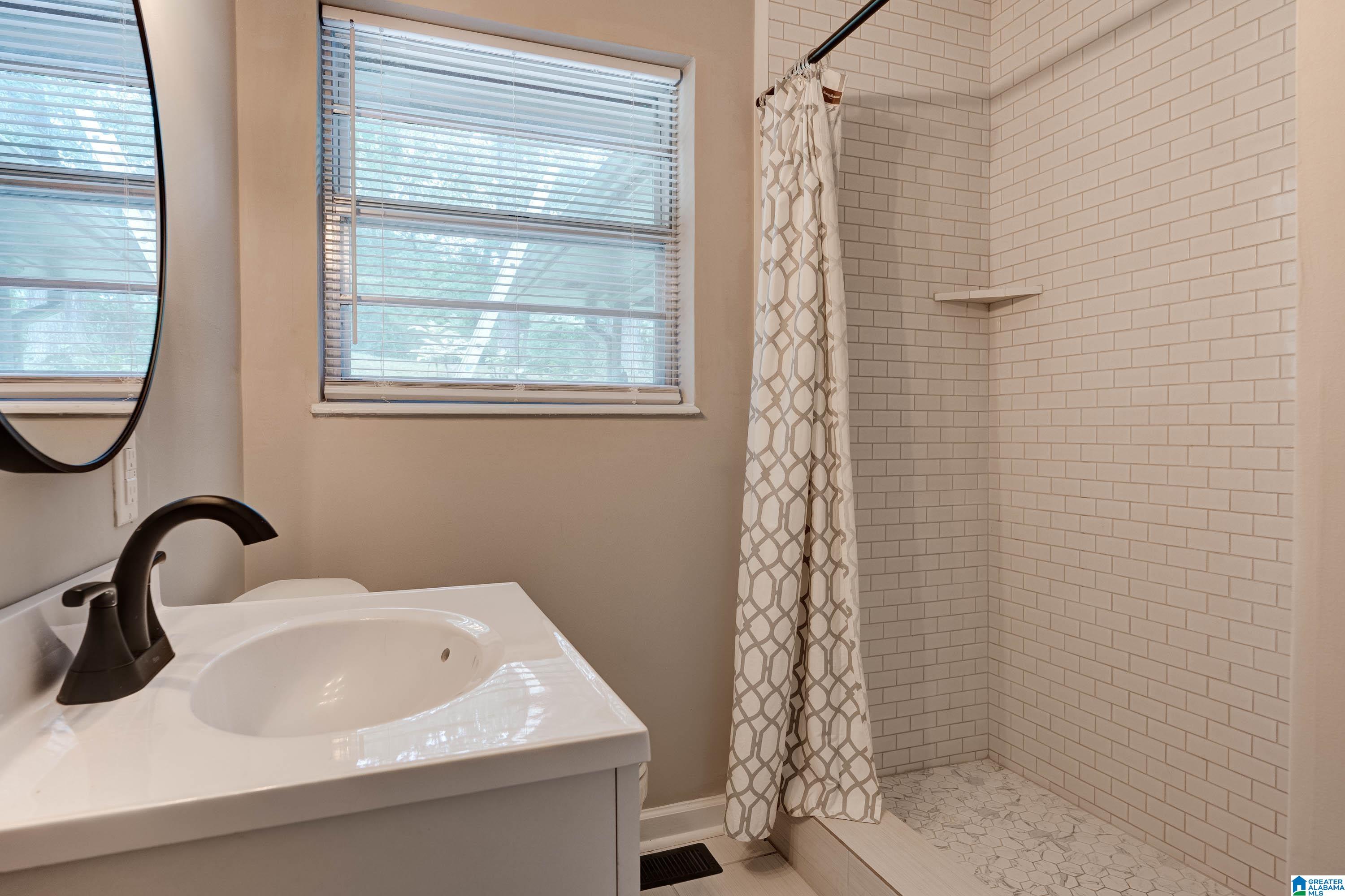 727 Oak Ridge Drive Birmingham, AL 35214 - Photo 20 of 36