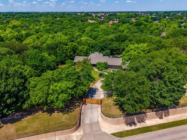 $800,000 | 1107 North Cockrell Hill Road, DeSoto, TX 75115