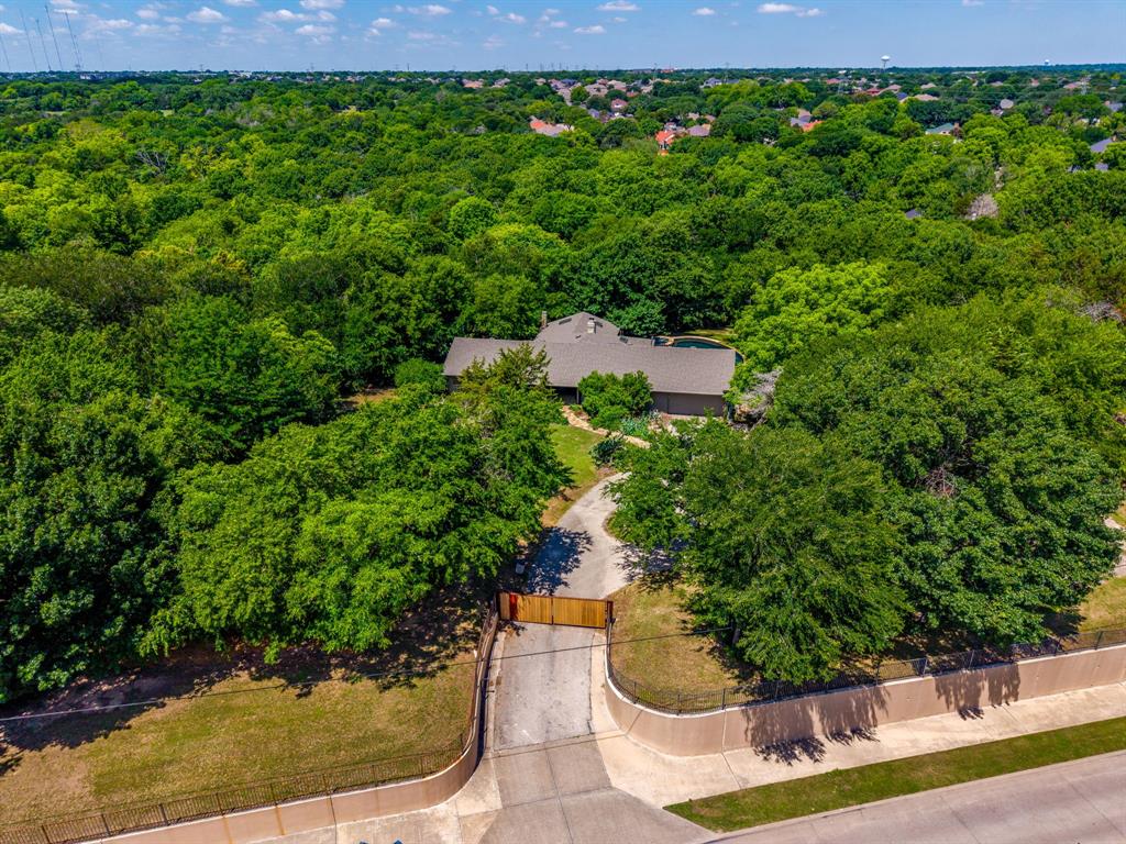 1107 North Cockrell Hill Road DeSoto, TX 75115 - Photo 1 of 40