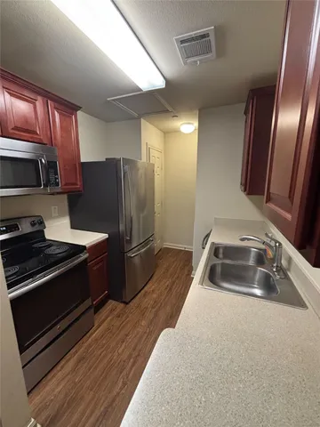 $120,000 | 7600 Emmett F Lowry Expressway, Unit 404, Texas City, TX 77591