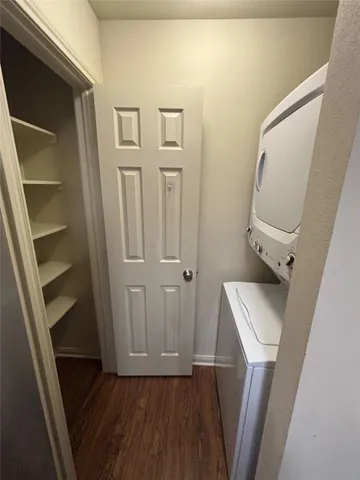 $120,000 | 7600 Emmett F Lowry Expressway, Unit 404, Texas City, TX 77591