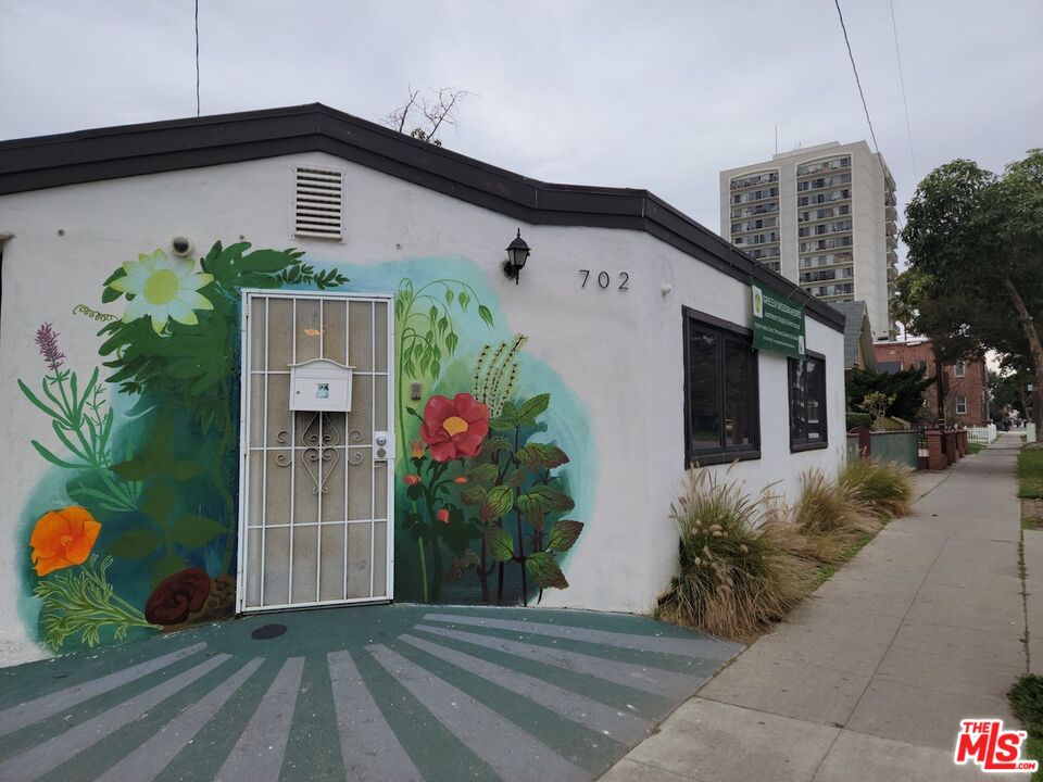 702 Cedar Avenue Long Beach, CA 90813 - Photo 10 of 25