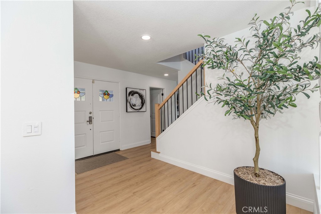 1117 Dennis Drive Costa Mesa, CA 92626 - Photo 13 of 44 a view of entryway