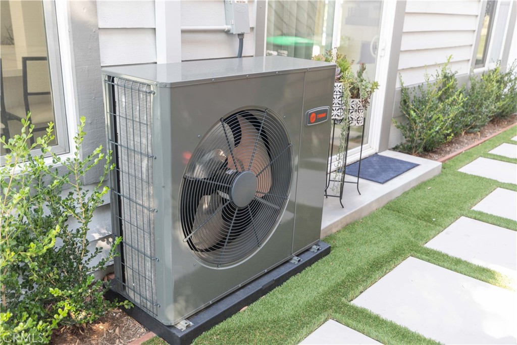 1117 Dennis Drive Costa Mesa, CA 92626 - Photo 41 of 44 a front view of a house with garden