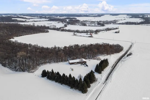 $285,000 | 1231 90th Street, Joy, IL 61260