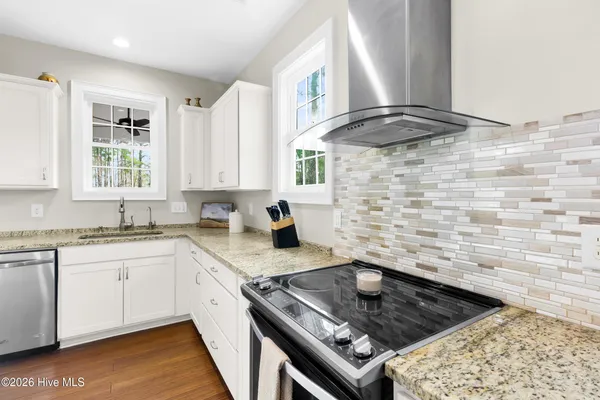 $475,000 | 61 Spinnaker Point Road North, Oriental, NC 28571