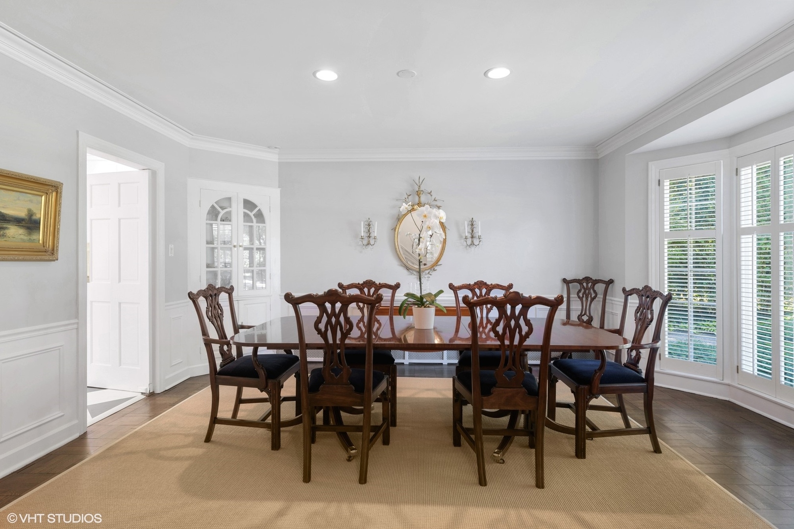 200 Sheridan Road Winnetka, IL 60093 - Photo 12 of 28 a view of a dining room with furniture and wooden floor