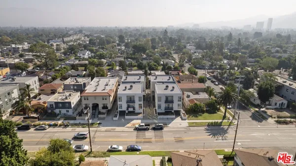 $5,000 | 5114 Cahuenga Boulevard, Unit 3, North Hollywood, CA 91601