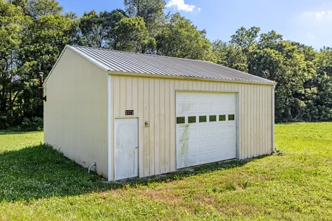 $434,999 | 2373 Hampshire Pike, Columbia, TN 38401