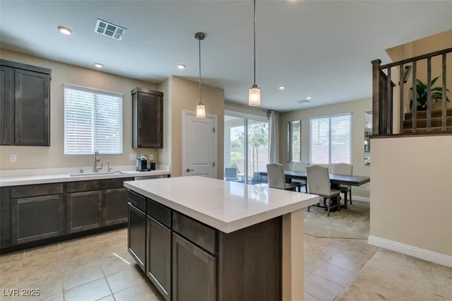 $2,595 | 8995 Elati Court, Las Vegas, NV 89148